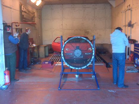 Porsche 928 dyno day at Surrey Rolling Road December 2009