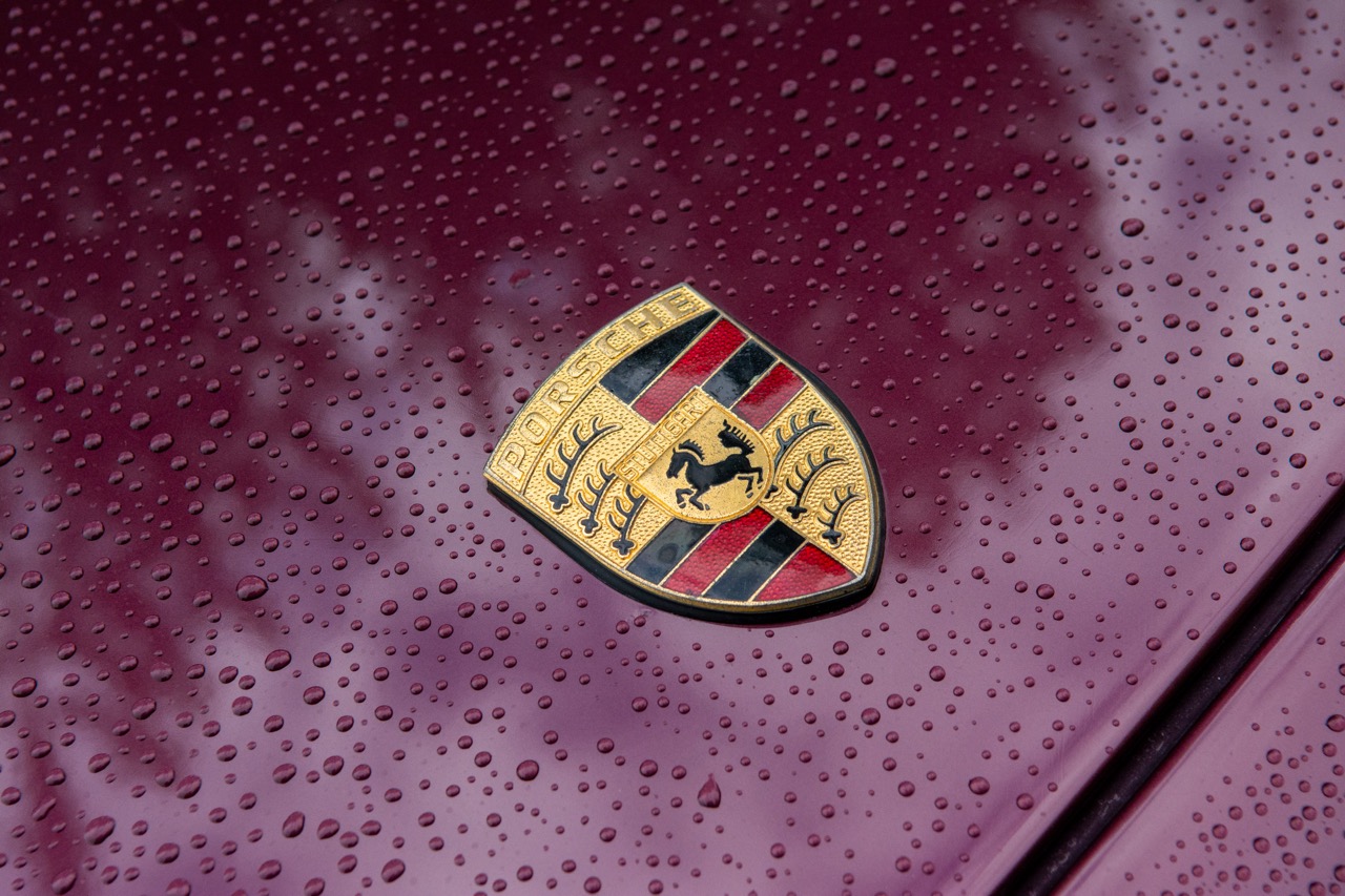 Porsche 928 GTS Bonnet, Amethyst. Pic: Mike Parris