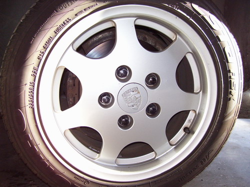 Porsche 928 replica design 90 wheels